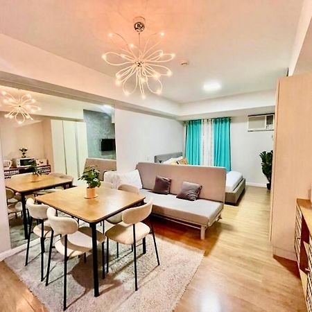Abreeza Studio Suite 2321 - Pool, Wifi, City View, Washer, Ac, Netflix, Mall 达沃 外观 照片