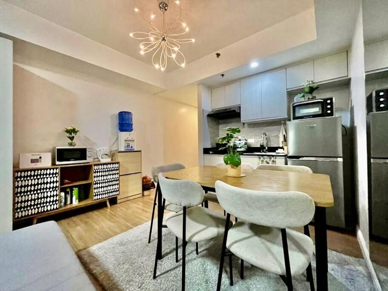 Abreeza Studio Suite 2321 - Pool, Wifi, City View, Washer, Ac, Netflix, Mall 达沃 外观 照片