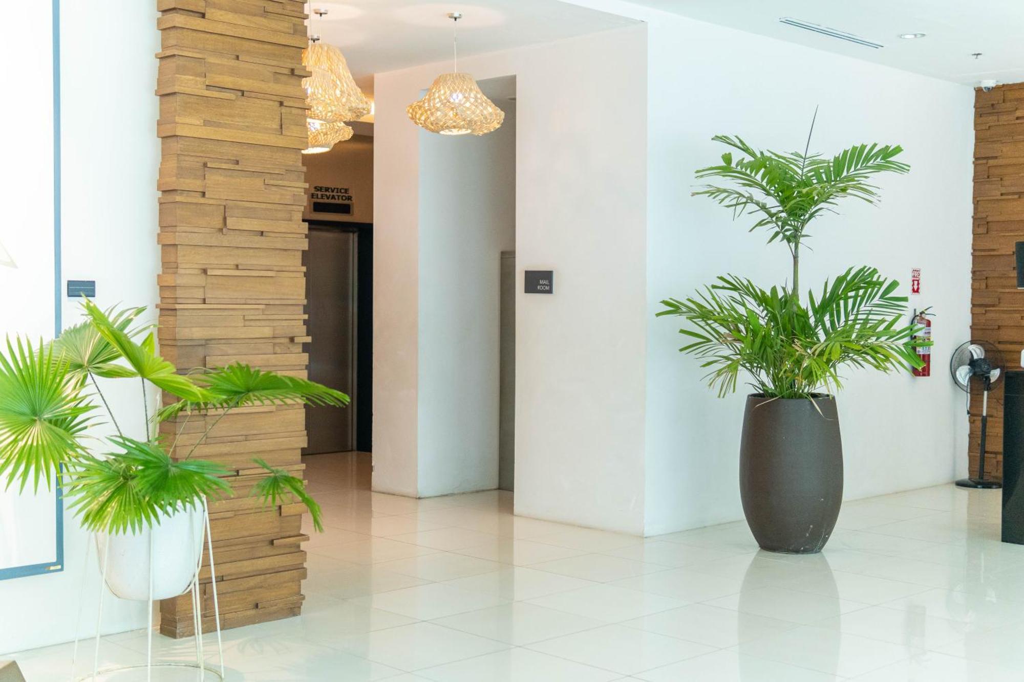 Abreeza Studio Suite 2321 - Pool, Wifi, City View, Washer, Ac, Netflix, Mall 达沃 外观 照片